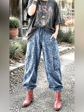 NWOT | JADED GYPSY | Diamond in the Rough Joggers | size L/XL